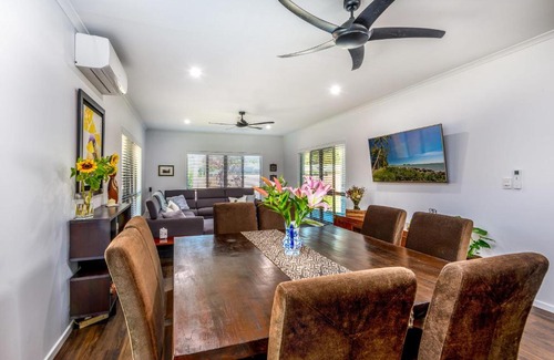 Clifton Beach Casa | Clifton Cove Cairns Paradise