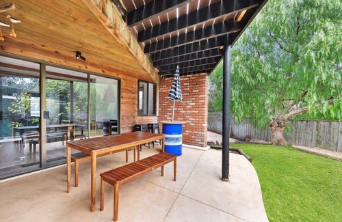 Clifton Springs Casa | Clifton Retreat large family home new renovation
