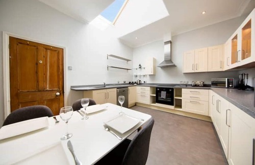 Bristol Apartamento | Clifton Spacious 3 Bed Apt&Parking-Simply Check In