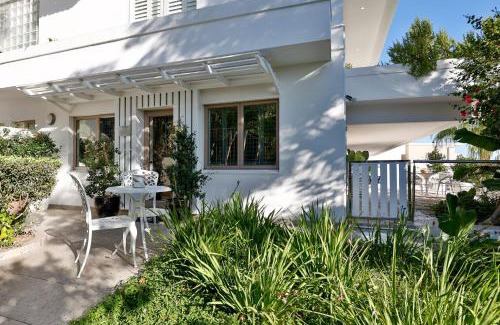 Clifton Casa | Clifton YOLO Spaces - Clifton Mansion Villa