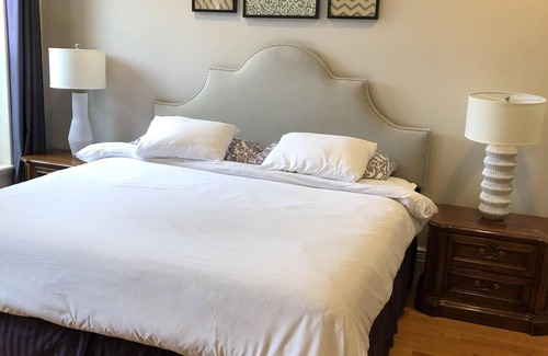 Bedford-Stuyvesant Casa | Clinton Premier
