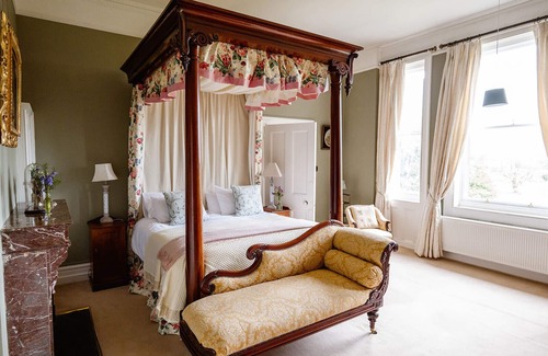 Castlerea Casa | Clonalis House B&B