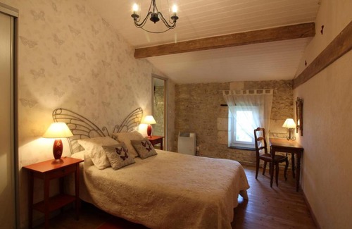 Jau-Dignac-et-Loirac Cama Y Desayuno | clos des hirondelles