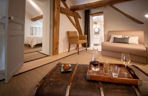 Meursault Casa | Clos Saint Jacques