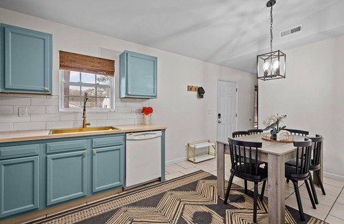 Wilmington Casa | Close Enough Retreat