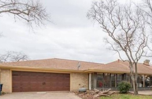 Ederville Casa | CLOSE TO ALL ENTERTAINMENT AND VENUES IN DALLAS Minutes from Downtown Fort Worth