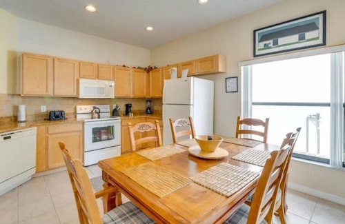 Four Corners Chalet De Esquí | Close to all resorts, gated 4br 3bth w/ Pool/Jacuzzi😎 Perfect for the Parks🌴