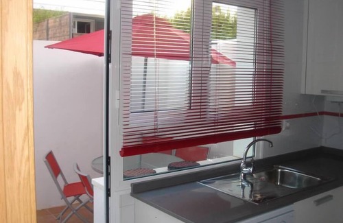 Conil de la Frontera Casa | Cerca de la playa y pueblo con piscina comunitaria, aire acondicionado central - Casa Marivi -