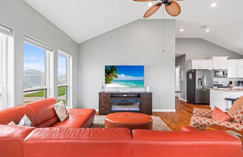 Indian Beach Casa | Close to Beach / Clean / Outdoor Bar / Pet Friendly