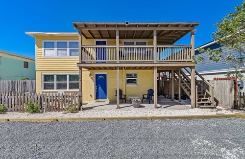 Fernandina Beach Cabaña | Close to Beach with Views. Updated Condo - Pelican Beach