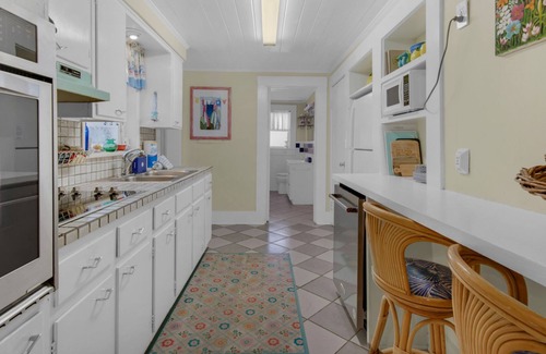 Seagrove Beach Casa | Vintage Cottage-Old Seagrove-Cozy / Relaxing / Close to Beach * WiFi gratis *