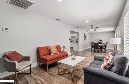 Maryvale Casa | La Casa Lejos De Casa