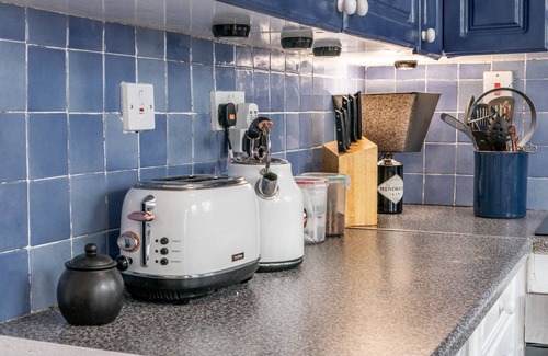 Belfast Casa | Close to city centre home with public transport