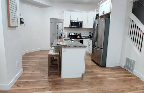 Fairpark Condominio | Close to downtown, airport, capital of Utah, arena center ect.