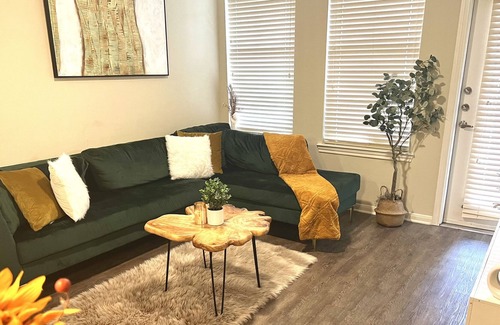 Lazybrook/Timbergrove Apartamento | Close to downtown Houston: free gated parking