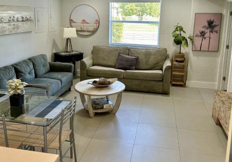 West Palm Beach Apartamento | Close to everything! Perfect basecamp for WPB