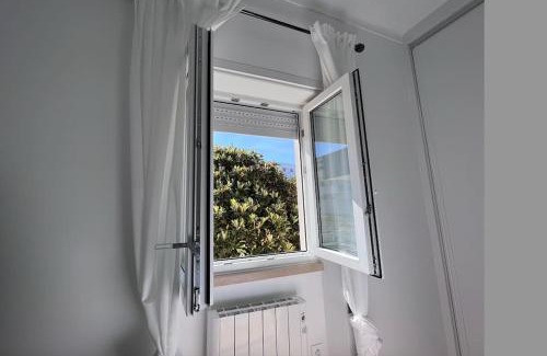 Nazare Apartamento | Close to Everything Bright Modern Apartment