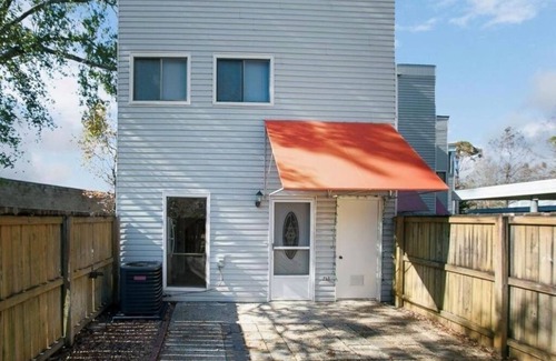 Baton Rouge Casa | Close to hospitals&I-10/2 bedroom/2bath/Townhome