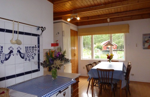 Ryd Casa | Close to lake Småland: House for up to 8 adults (+2K), sauna, nature & family fun