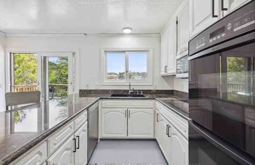 Novato Casa | Close to Napa, Sonoma, sleeps 18