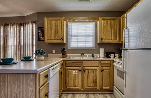 Pigeon Forge Chalet De Esquí | Close to Pigeon Forge, One story, Motorcycle Friendly, River View
