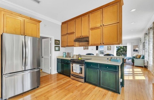 Darien Apartamento | Close to River, In downtown, coffee shop on lower level of building, close to food walking distance