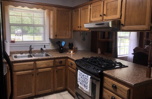 Heber Springs Casa | Close to Sandy Beach, and Dam Site Marina. Great home for friends and family