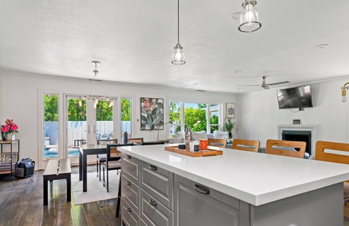 San Rafael Casa | 3-bedroom house Pool/Spa's and Cold Plunge