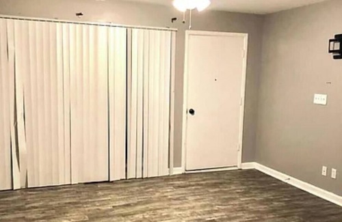 Kansas City Casa | Close to Stadium, 3-bedroom house with WiFi, AC in delightful Kansas City