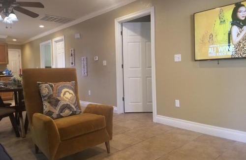 Paradise Casa | CLOSE TO STRIP, Very Private, GATED, Huge Floorplan, WIFI, Washer&Dryer