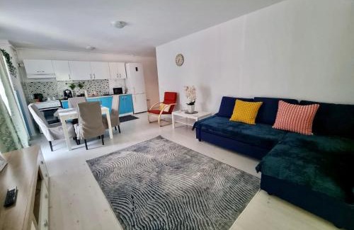 Otopeni Apartamento | Close to the Airport 15 minutes walk & Therme -SELF CHECK-IN