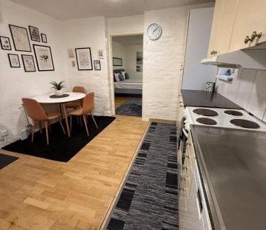 Hasselby Apartamento | Close to the metro and nature