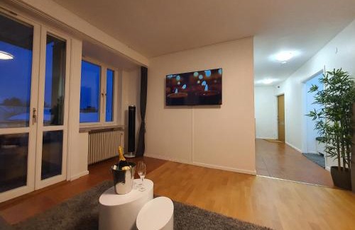 Hasselby Apartamento | Close to the subway. Beautiful and Cozy apartment!