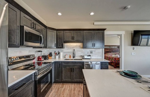 Buena Vista Apartamento | Close to town and dog walking area!
