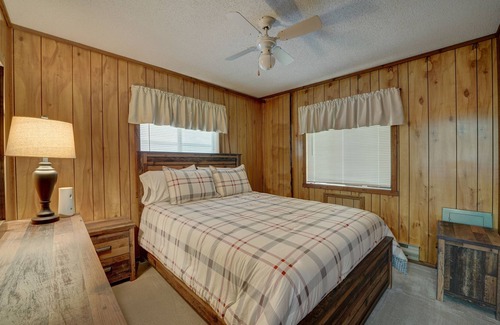 White Mills Cabaña | CLOSE TO WALLENPAUPACK! 2 bedroom, 1 bath cottage