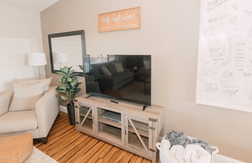Templeton Casa | Close to Wineries/Hot Tub/Vineyard View/Dog Okay!