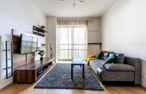 Mirow Apartamento | Close-Urban Chic - One Bedroom Apartment - Luxury Warsaw Stays- Platinum Towers&606