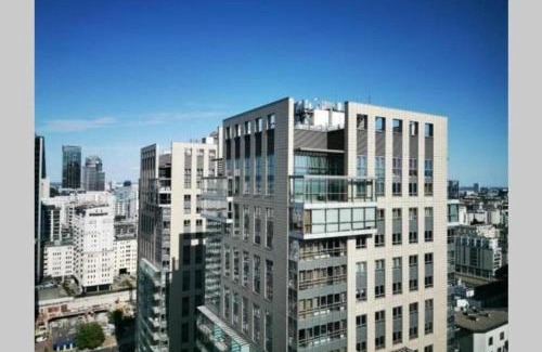 Mirow Apartamento | Close-Urban Chic - One Bedroom Apartment - Luxury Warsaw Stays- Platinum Towers&606
