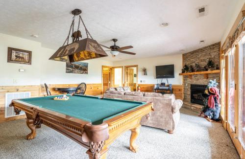 Black Bear Falls Casa | Closer to Home