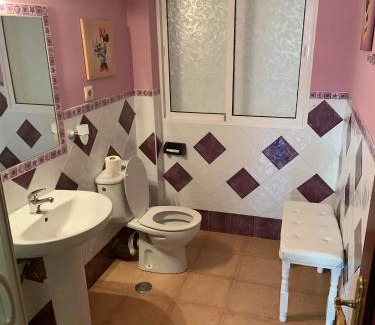 La Linea de la Concepcion Casa | Closest room to Gibraltar Border
