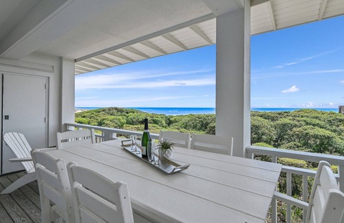 Gulf District Condominio | CLOSEST LUXURY CONDO to Private BEACH and CLUB! 5 star rated! Book now!