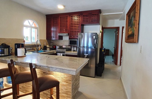 Cozumel Condominio | ¡Más cerca de la playa de arena! Vistas increíbles.