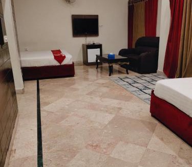 Gulberg Hotel | Cloud 7 Hotel Gulberg