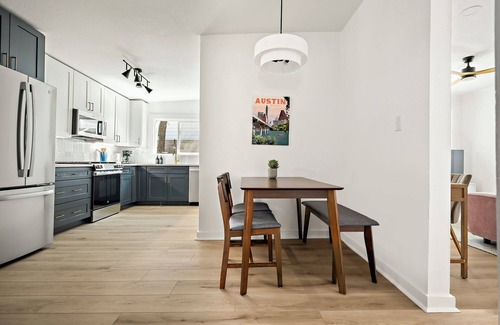Chestnut Casa | Cloud 9 Bungalow - Cowboy Pool & East Downtown