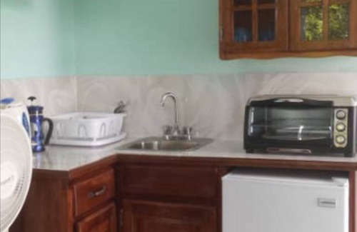 Montego Bay Apartamento | Cloud 9 para amantes, mini-casa en cubierta de techo