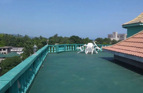 Montego Bay Apartamento | Cloud 9 para amantes, mini-casa en cubierta de techo