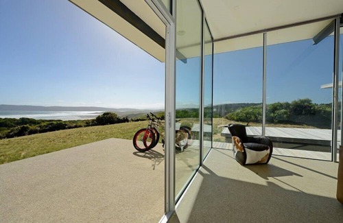 South Bruny Casa | Cloudy Bay Beach House ~ breathtaking location!