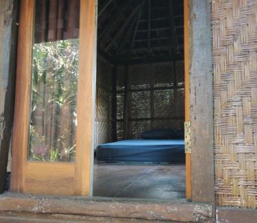 Sukasada Casa | CLOVE GARDEN
