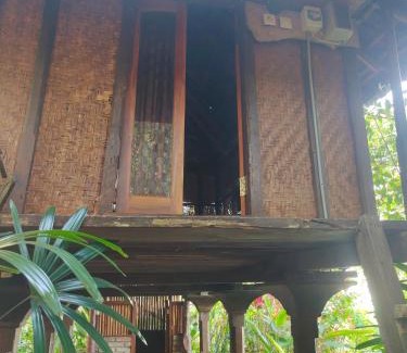 Sukasada Casa | CLOVE GARDEN