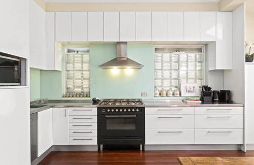 Clovelly Casa | Clovelly Beach House – Sea, Sand and Exclusivity